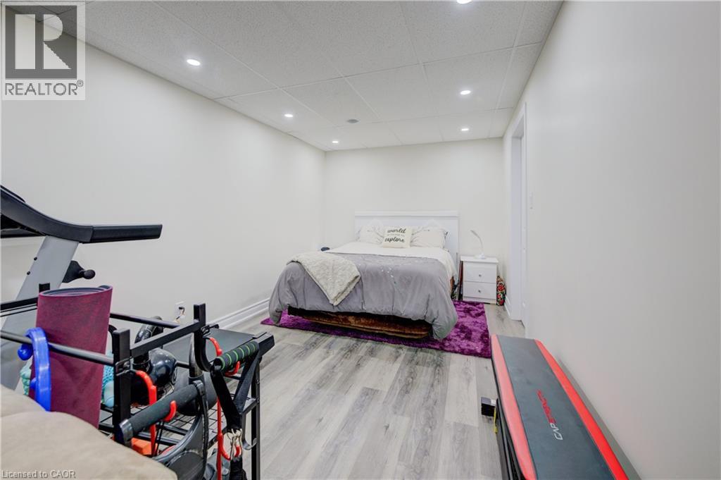 12 BUGDALE Drive thumbnail 33