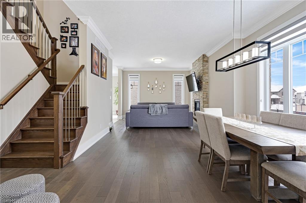 900 PONDCLIFFE Court thumbnail 4