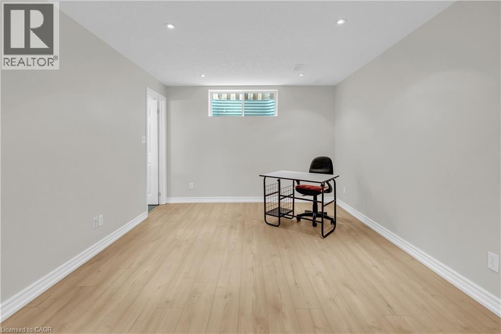 22 DAHLIA Street thumbnail 31