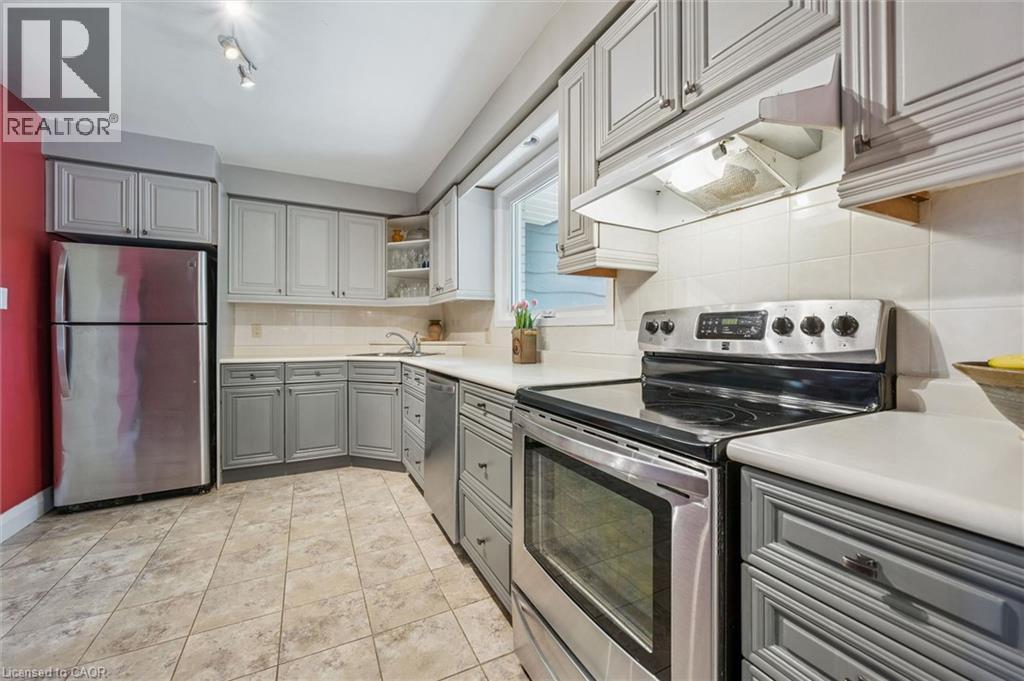 47 HILLCREST Lane thumbnail 17