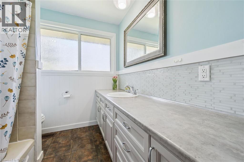 47 HILLCREST Lane thumbnail 24