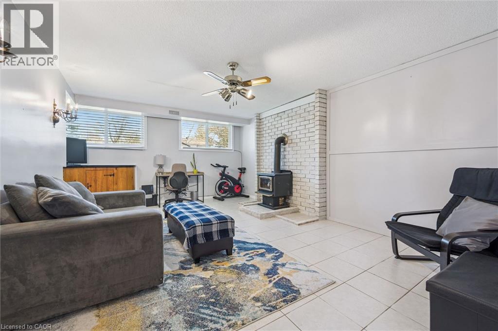 47 HILLCREST Lane thumbnail 27