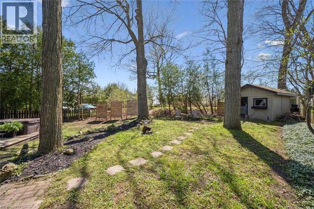 47 HILLCREST Lane thumbnail 35