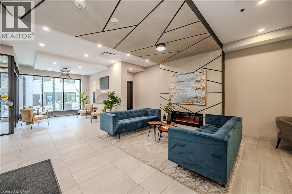 60 CHARLES Street W Unit# 1902 thumbnail 4