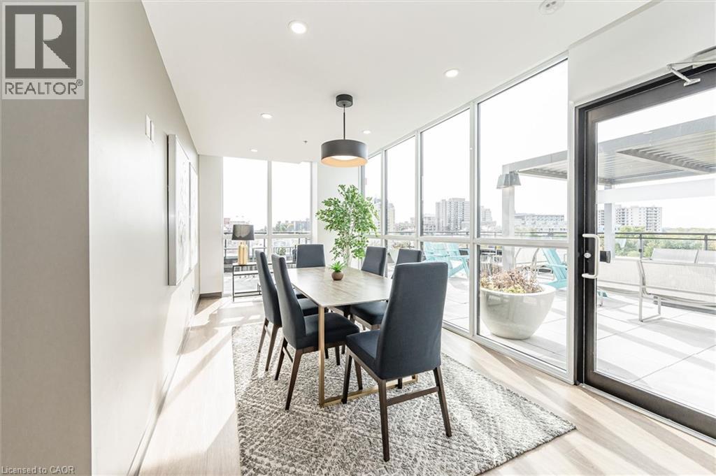 60 CHARLES Street W Unit# 1902 thumbnail 38