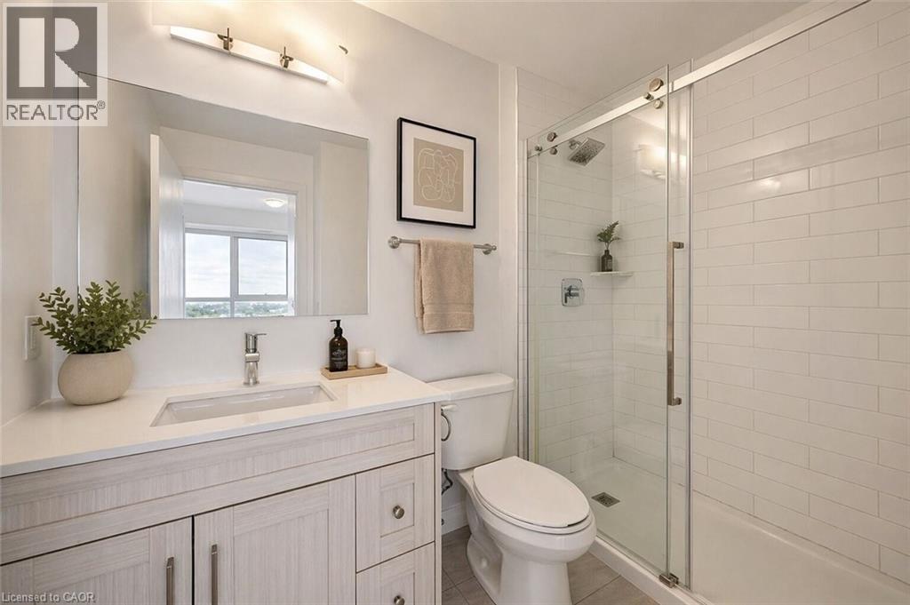 60 CHARLES Street W Unit# 1902 thumbnail 22