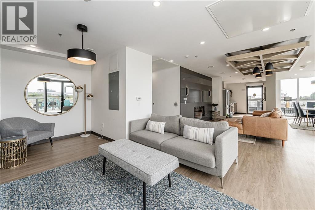 60 CHARLES Street W Unit# 1902 thumbnail 36