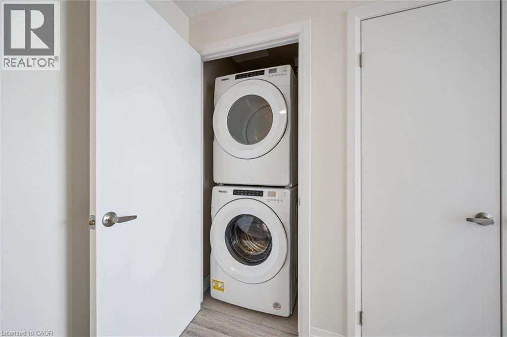 60 CHARLES Street W Unit# 1902 thumbnail 29