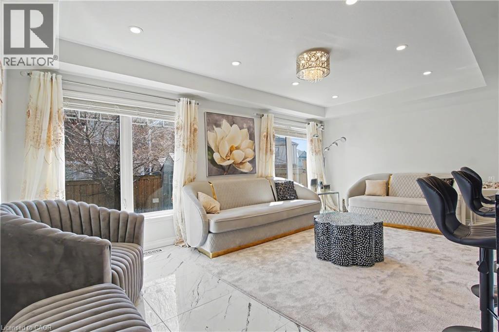 60 POSTMASTER Drive thumbnail 11