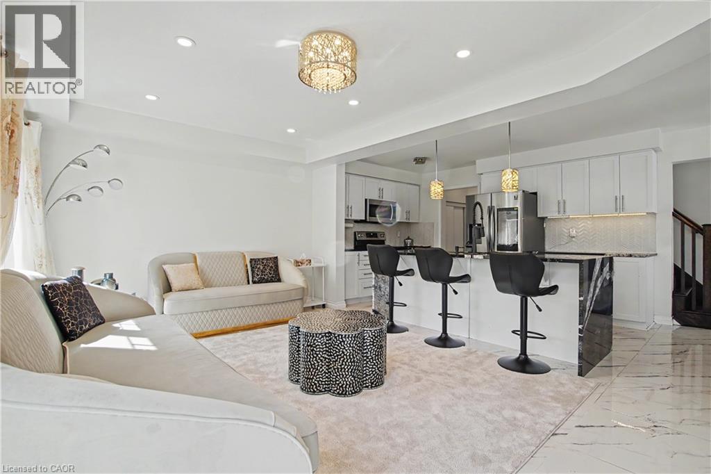 60 POSTMASTER Drive thumbnail 12