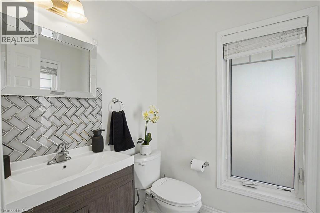 60 POSTMASTER Drive thumbnail 14