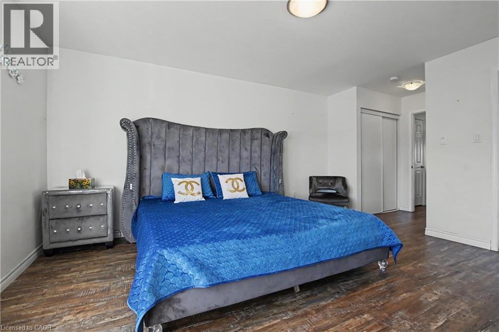 60 POSTMASTER Drive thumbnail 25