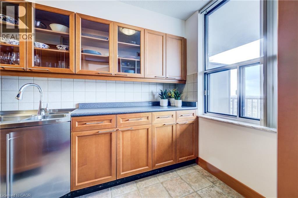 81 CHURCH Street Unit# 1406 thumbnail 13