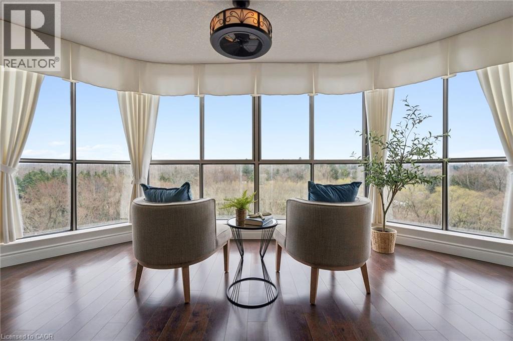 265 WESTCOURT Place Unit# 1010 thumbnail 8