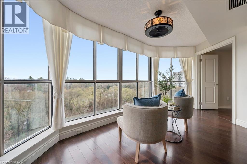 265 WESTCOURT Place Unit# 1010 thumbnail 9