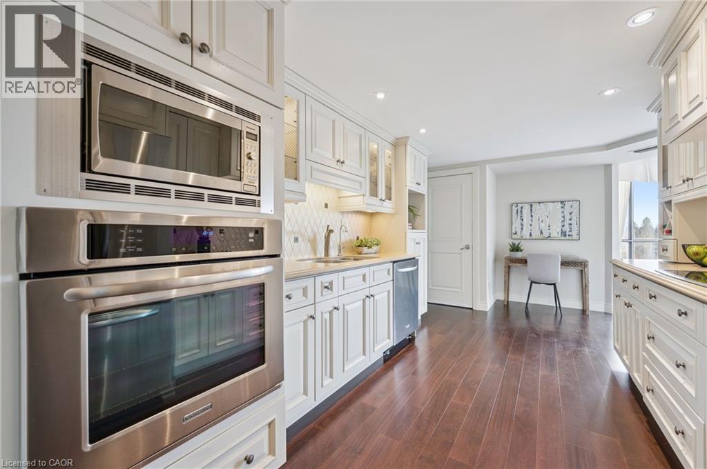 265 WESTCOURT Place Unit# 1010 thumbnail 14