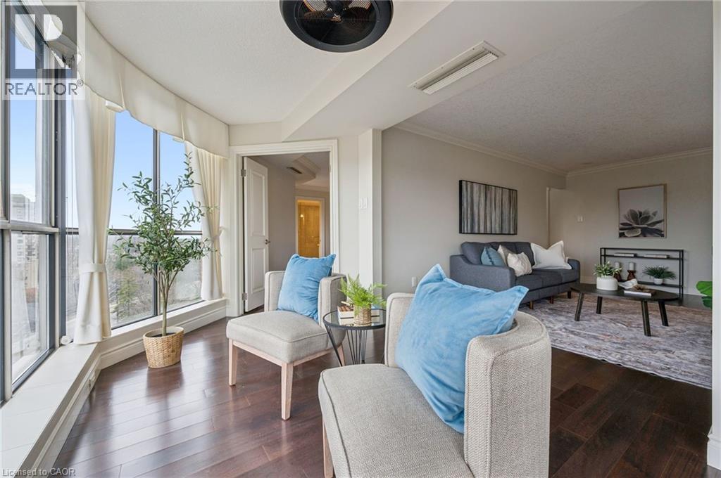 265 WESTCOURT Place Unit# 1010 thumbnail 11