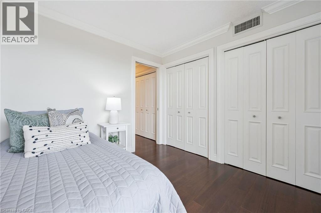 265 WESTCOURT Place Unit# 1010 thumbnail 18