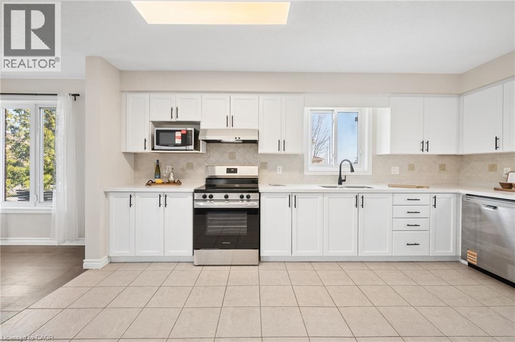 649 DOON SOUTH Drive thumbnail 15