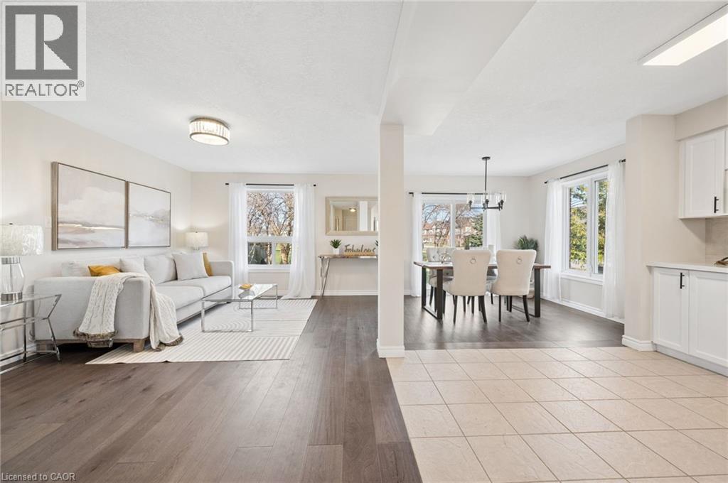 649 DOON SOUTH Drive thumbnail 8