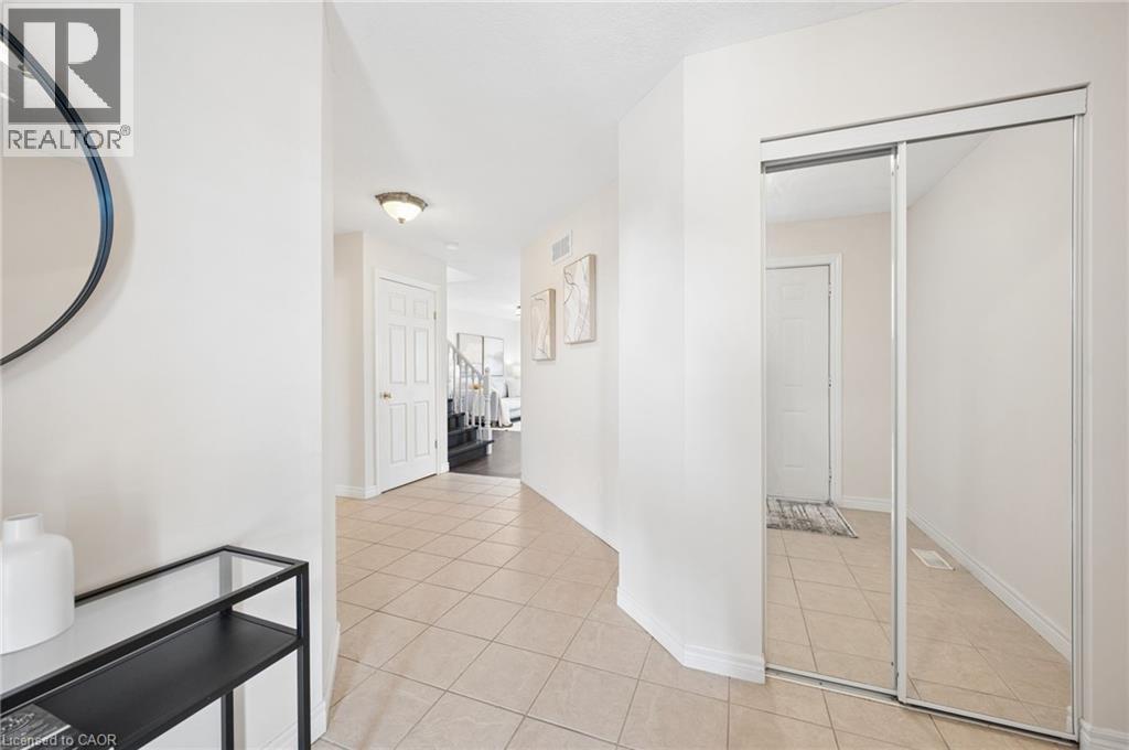 649 DOON SOUTH Drive thumbnail 7