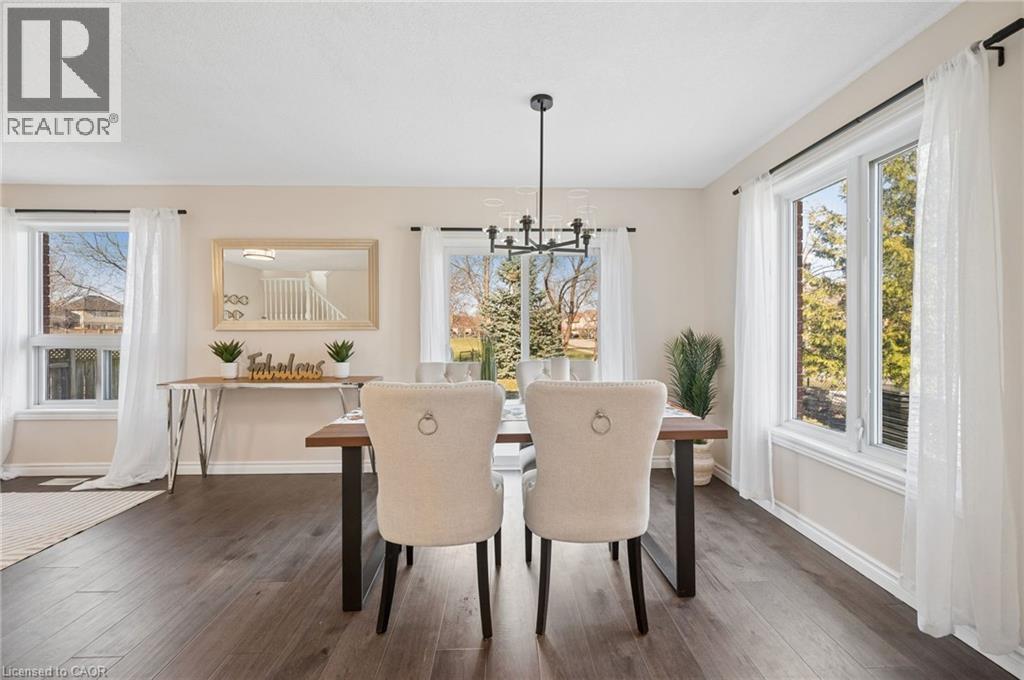 649 DOON SOUTH Drive thumbnail 17