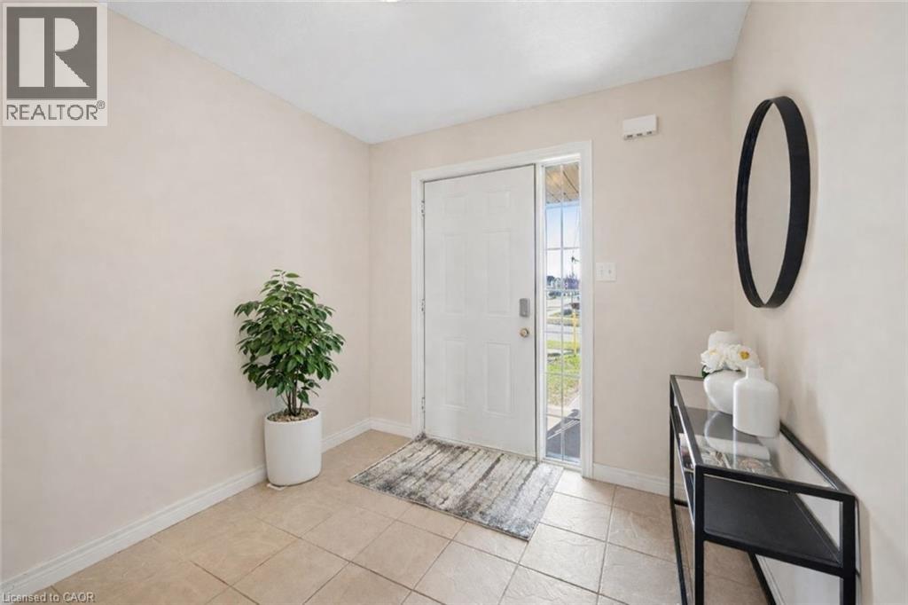 649 DOON SOUTH Drive thumbnail 6