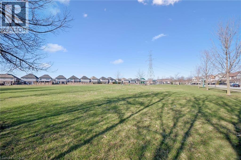 649 DOON SOUTH Drive thumbnail 36