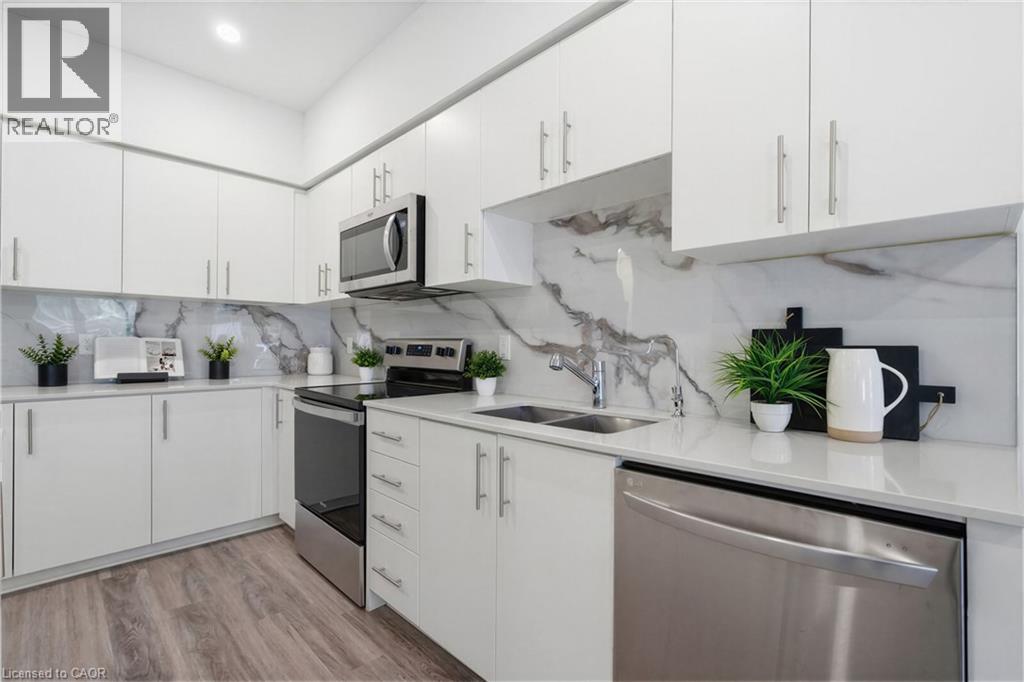 110 FERGUS Avenue Unit# 22 thumbnail 8