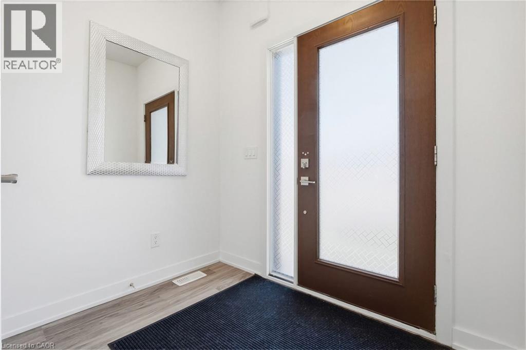 110 FERGUS Avenue Unit# 22 thumbnail 5