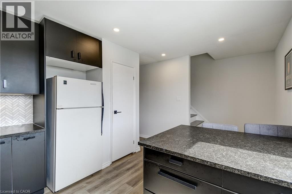 135 S CHALMERS Street S Unit# 18 thumbnail 15