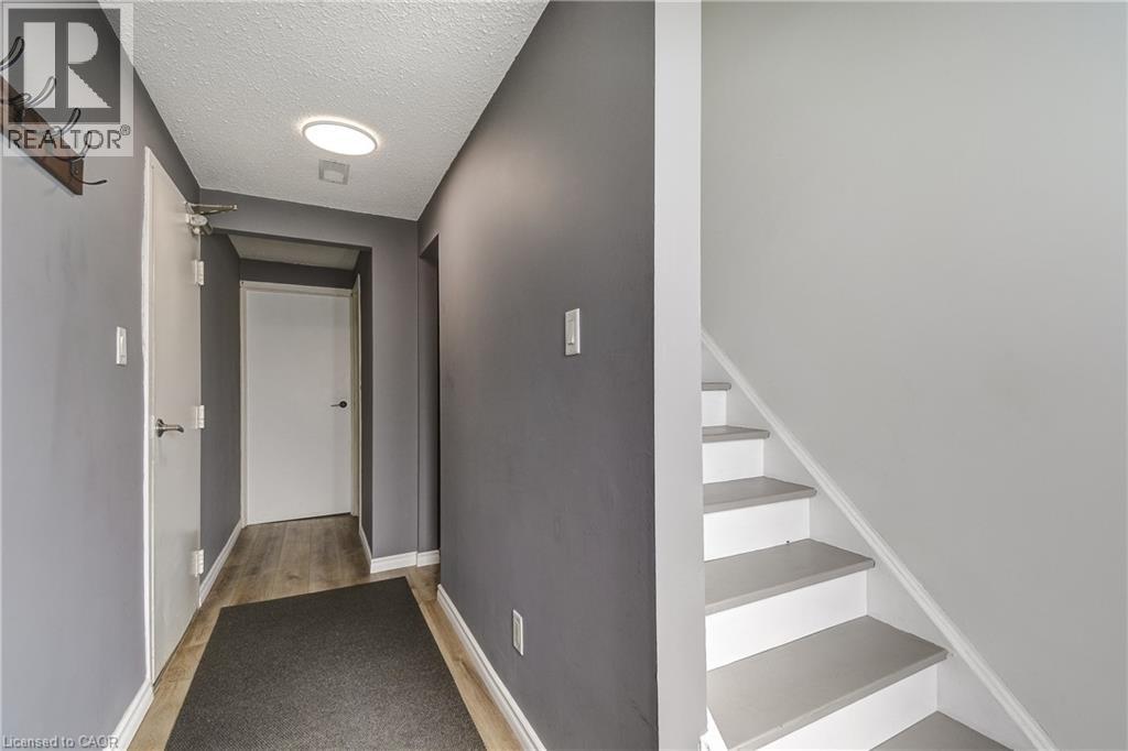 135 S CHALMERS Street S Unit# 18 thumbnail 4