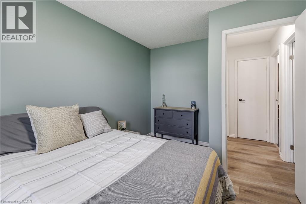 135 S CHALMERS Street S Unit# 18 thumbnail 19