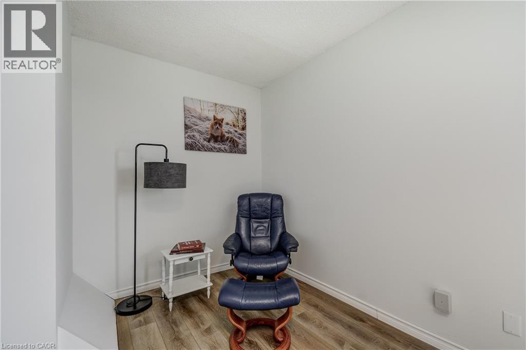 135 S CHALMERS Street S Unit# 18 thumbnail 25