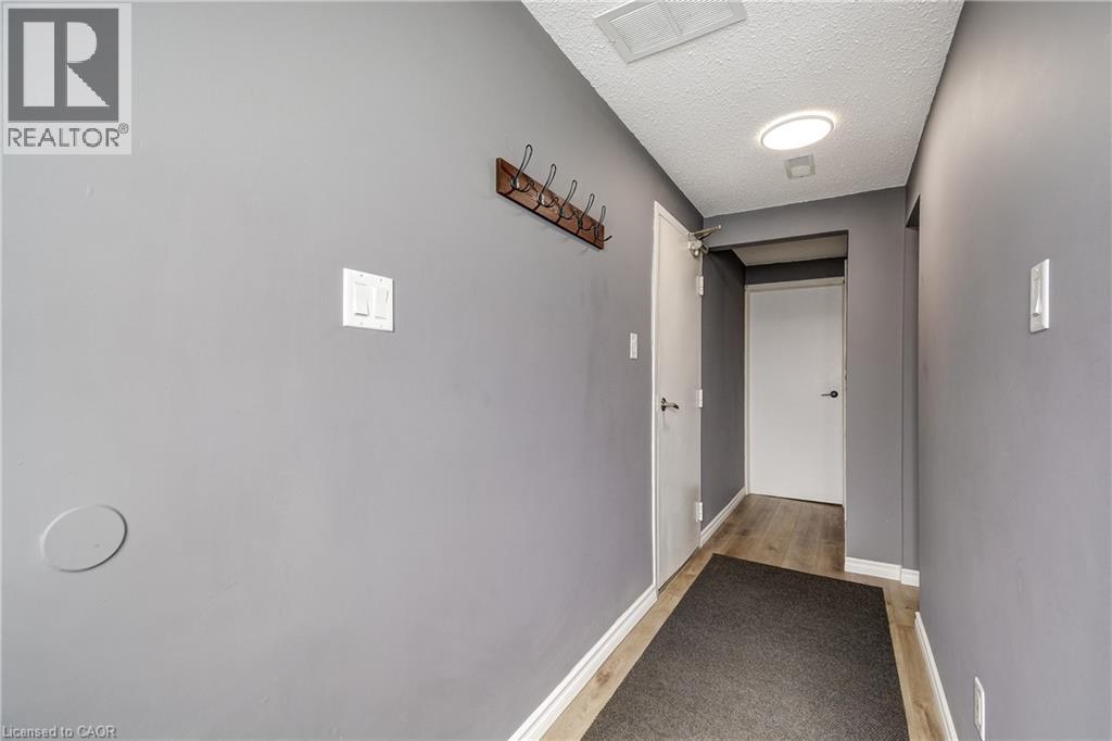 135 S CHALMERS Street S Unit# 18 thumbnail 5