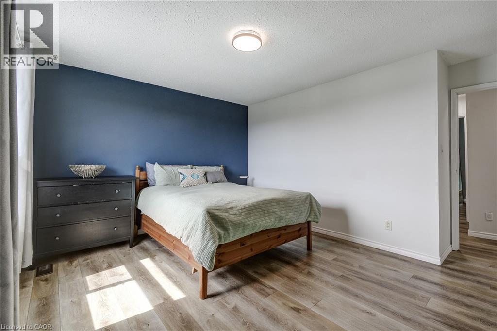 135 S CHALMERS Street S Unit# 18 thumbnail 23