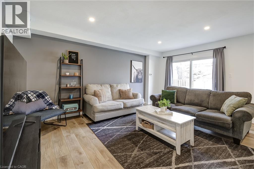 135 S CHALMERS Street S Unit# 18 thumbnail 9