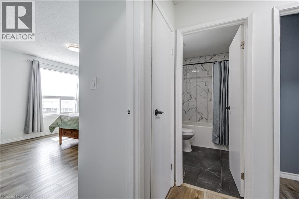 135 S CHALMERS Street S Unit# 18 thumbnail 26