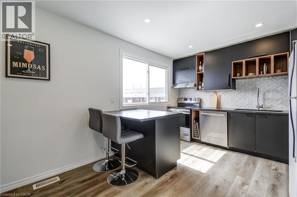 135 S CHALMERS Street S Unit# 18 thumbnail 11