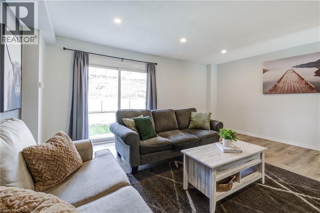 135 S CHALMERS Street S Unit# 18 thumbnail 10