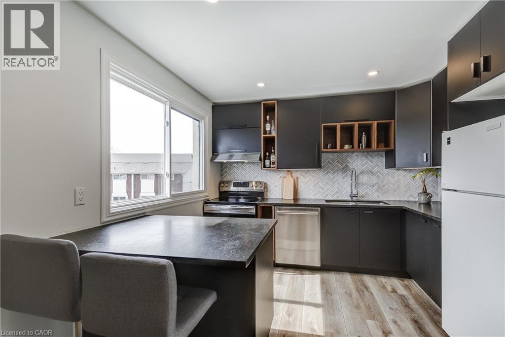 135 S CHALMERS Street S Unit# 18 thumbnail 13