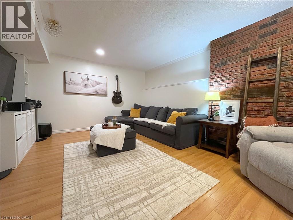 104 CINDY Avenue thumbnail 20