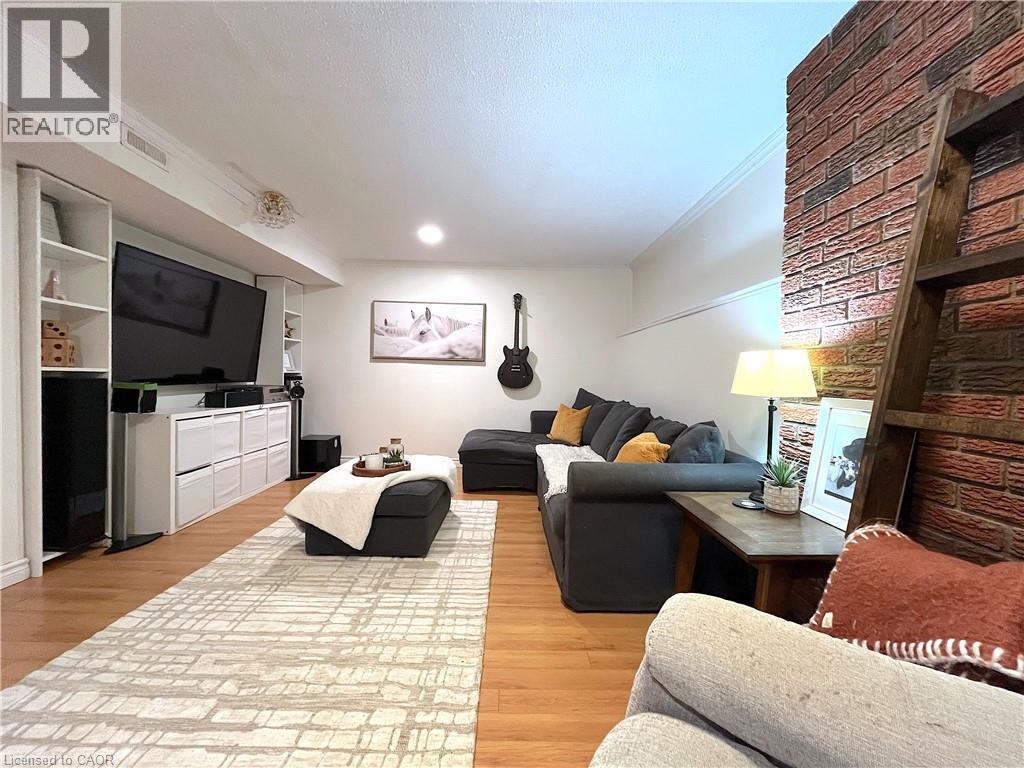 104 CINDY Avenue thumbnail 19