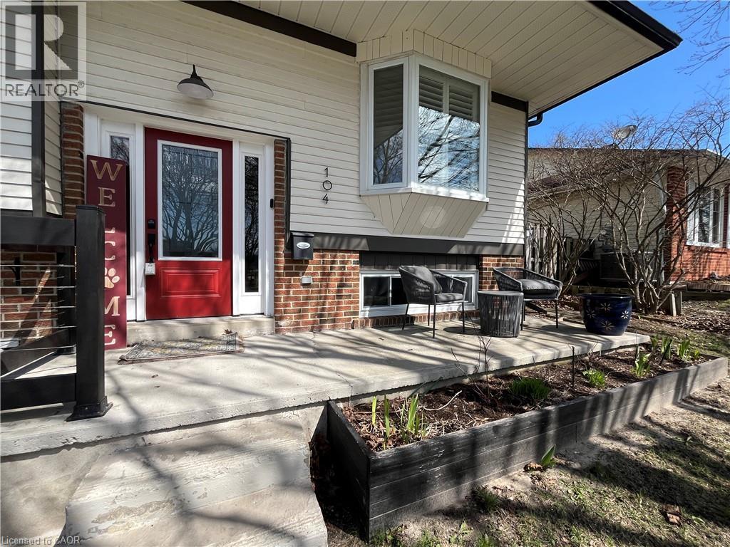 104 CINDY Avenue thumbnail 3