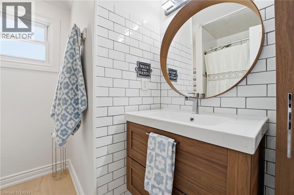 104 CINDY Avenue thumbnail 17