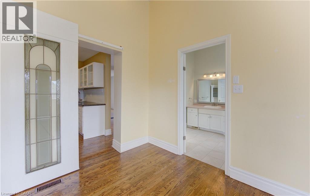 163 BINSCARTH Road thumbnail 22