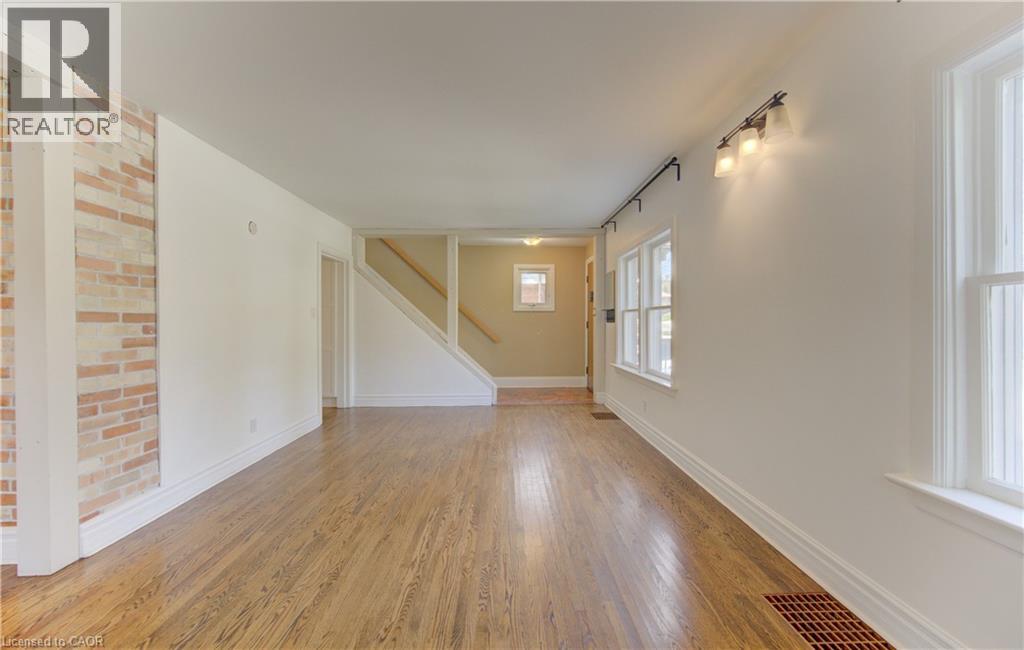 163 BINSCARTH Road thumbnail 7