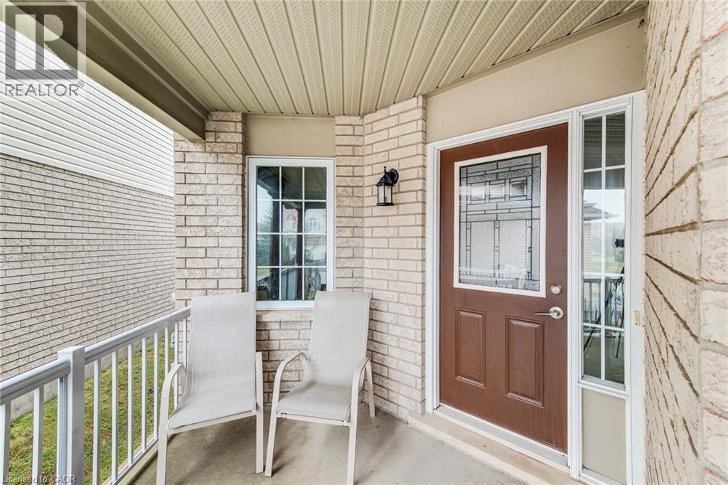 90 UDVARI Crescent thumbnail 5