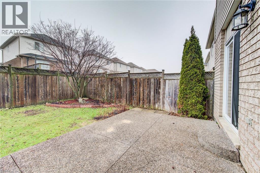 90 UDVARI Crescent thumbnail 40