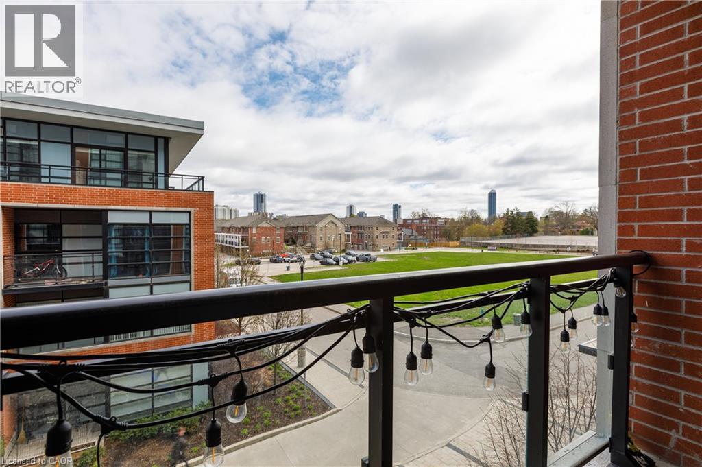 15 PRINCE ALBERT Boulevard Unit# 318 thumbnail 18